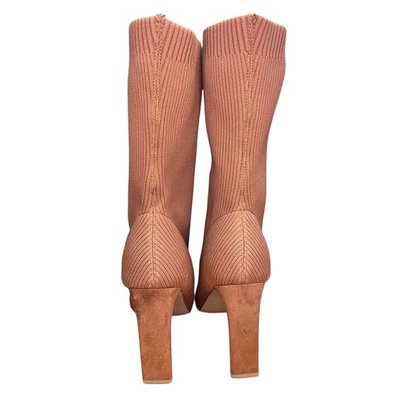 Cuccoo Slip On Stretch Square Toe 4” Heel Camel Color Sock Boots Size 9 1/2 - Picture 3 of 8